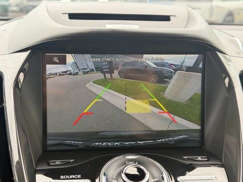Used 2015 Ford Escape Titanium FWD image 14
