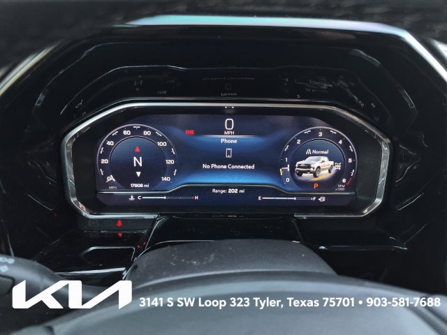 Used 2024 Chevrolet Silverado 1500 LT Trail Boss w/ LT Trail Boss Premium Package AWD/4WD image 32