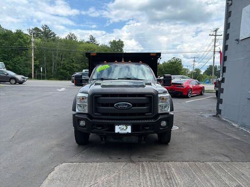 Used 2016 Ford F550 4x4 Regular Cab Super Duty image 3