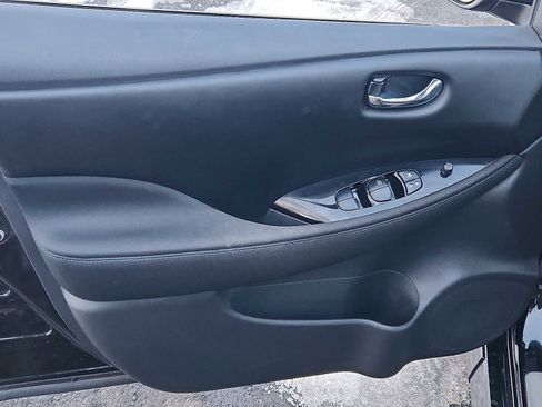 Used 2023 Nissan Leaf SV Plus image 12