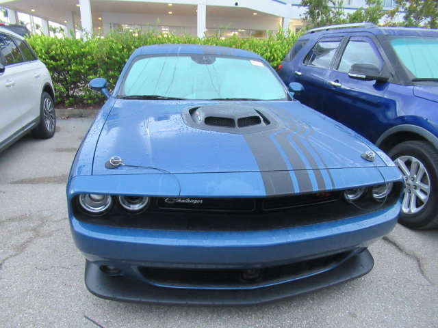 Used 2022 Dodge Challenger R/T Scat Pack w/ Shaker Package RWD image 2