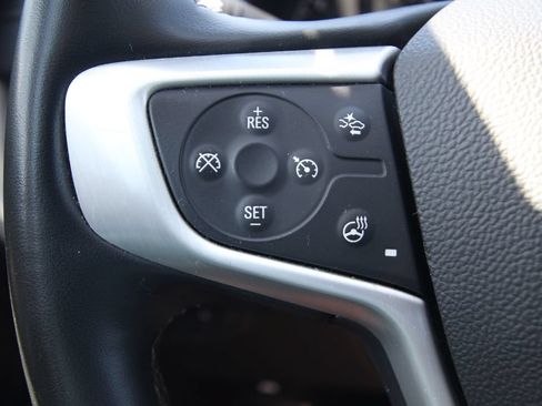 Used 2024 GMC Terrain SLT AWD/4WD image 18