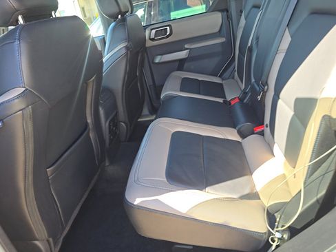 Used 2023 Ford Bronco Wildtrak AWD/4WD image 10