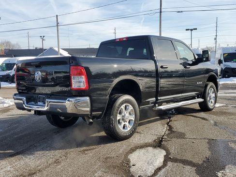 Used 2024 RAM 2500 Big Horn w/ Bed Utility Group image 4