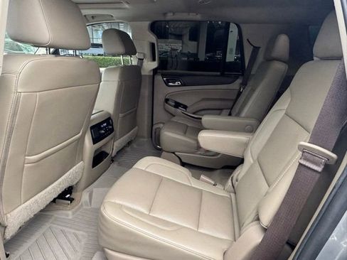 Used 2019 GMC Yukon SLT w/ Premium Edition RWD image 14
