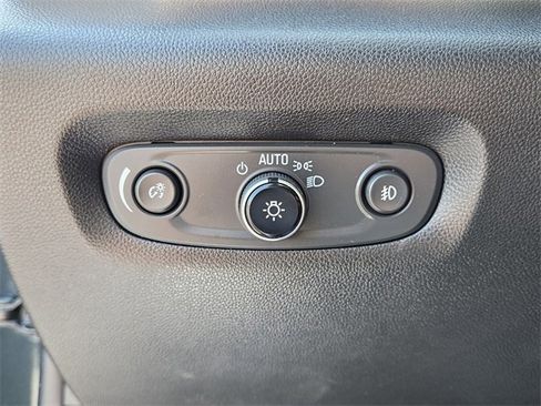 Used 2020 Chevrolet Traverse LT w/ LT Premium Package image 31