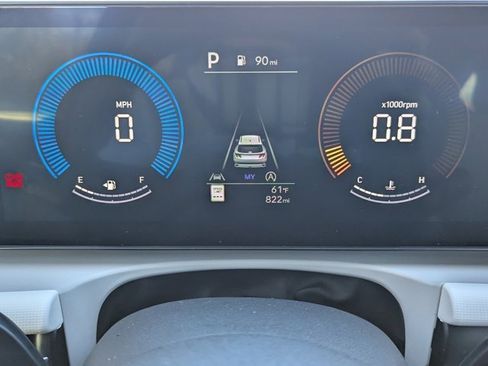 Used 2025 Hyundai Tucson SE image 23