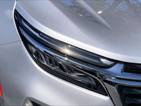Used 2022 Chevrolet Equinox LT FWD image 27