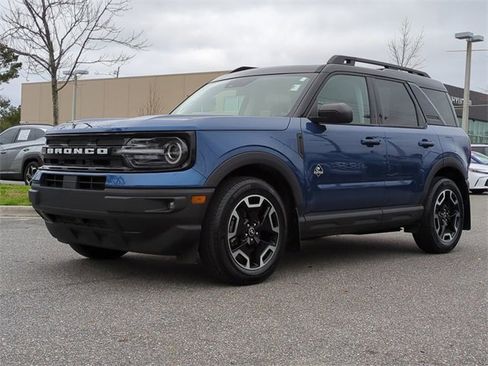 Used 2023 Ford Bronco Sport Outer Banks w/ Tech Package image 2