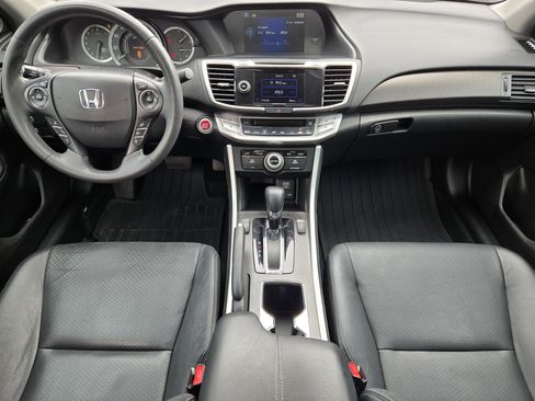 Used 2014 Honda Accord Touring image 9