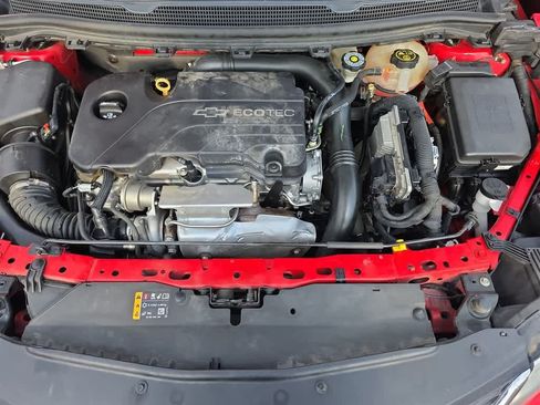 Used 2017 Chevrolet Cruze LS FWD image 28