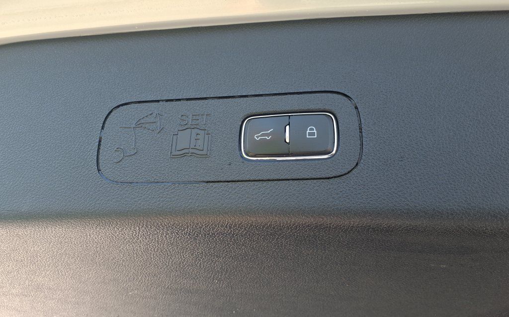 Used 2025 Lincoln Aviator Reserve RWD image 12