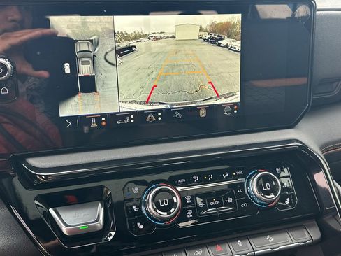 Used 2025 GMC Sierra 1500 AT4 w/ AT4 Premium Package image 31