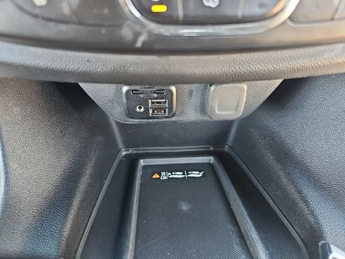 Used 2023 Chevrolet Traverse Premier w/ Redline Edition AWD/4WD image 27