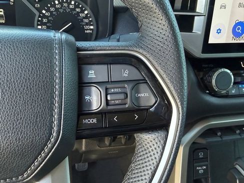 Used 2022 Toyota Tundra Limited image 17