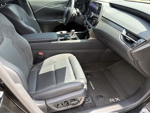 Used 2023 Lexus RX 350 w/ Cold Area Package AWD/4WD image 25
