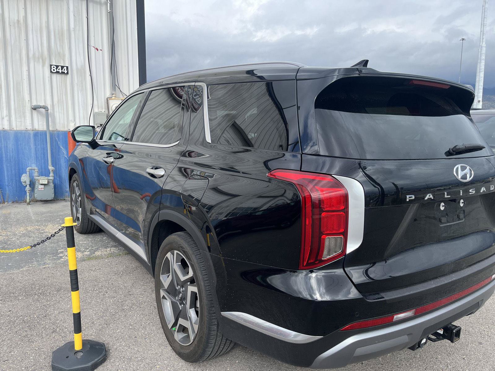 Used 2024 Hyundai Palisade Limited AWD/4WD image 6
