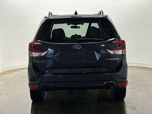 Used 2019 Subaru Forester Premium image 3