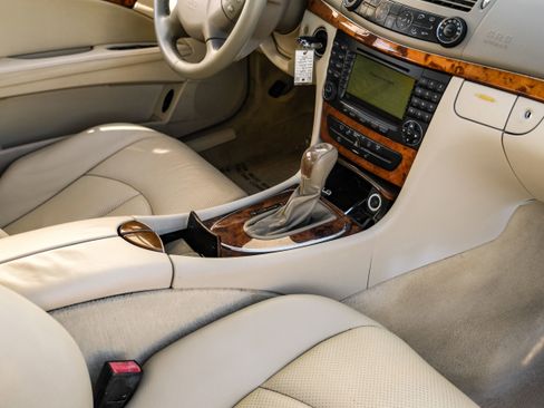 Used 2004 Mercedes-Benz E 320 4MATIC Wagon image 20