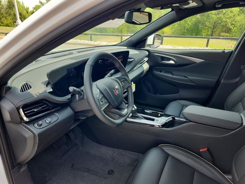 New 2026 Buick Envista Avenir FWD image 12