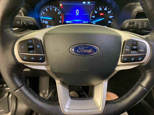 Used 2023 Ford Explorer XLT w/ Equipment Group 202A AWD/4WD image 24