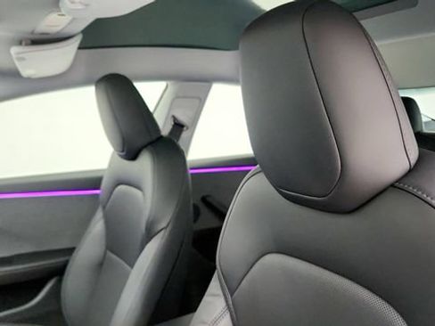 Used 2025 Tesla Model 3 Long Range RWD image 47