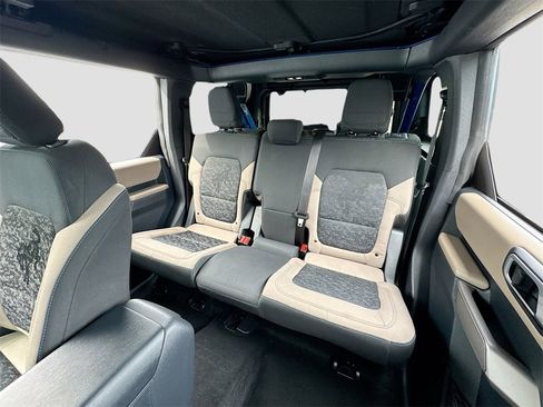 Used 2023 Ford Bronco Wildtrak image 20