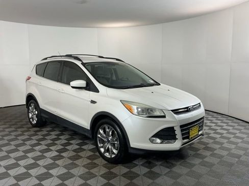 Used 2014 Ford Escape SE w/ Equipment Group 201A image 3