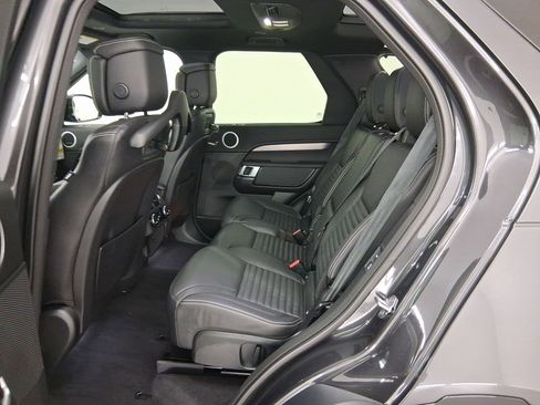 New 2026 Land Rover Discovery Limited Edition image 13