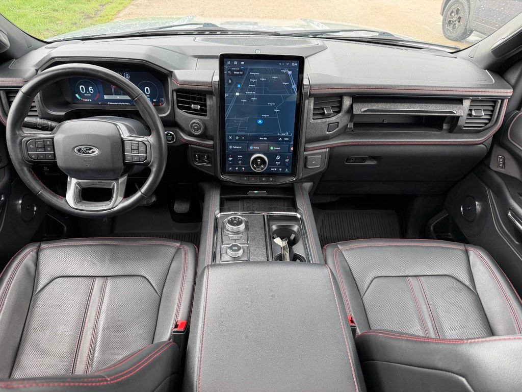 Used 2022 Ford Expedition Limited AWD/4WD image 16