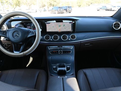 Used 2018 Mercedes-Benz E 300 E 300 image 7