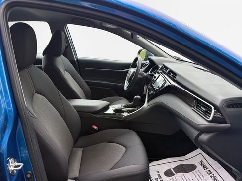 Used 2020 Toyota Camry LE FWD image 20