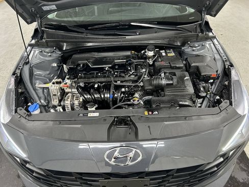 Used 2023 Hyundai Elantra SE FWD image 23