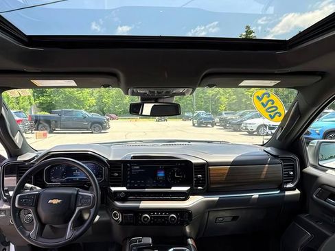 Used 2022 Chevrolet Silverado 1500 High Country w/ LPO, Dark Essentials Package AWD/4WD image 23