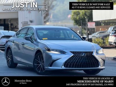 Used 2025 Lexus ES 300h w/ Premium Package