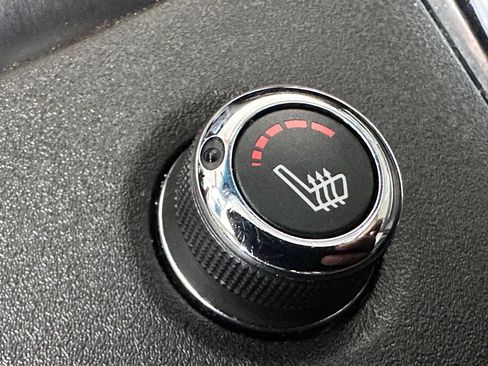 Used 2015 INFINITI Q40 w/ Moonroof Package image 24