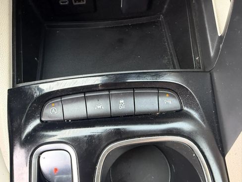 Used 2023 Buick Envision Preferred FWD image 20