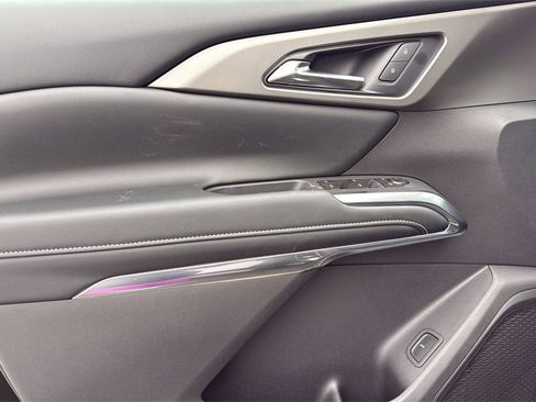 New 2026 Chevrolet Traverse LT image 25