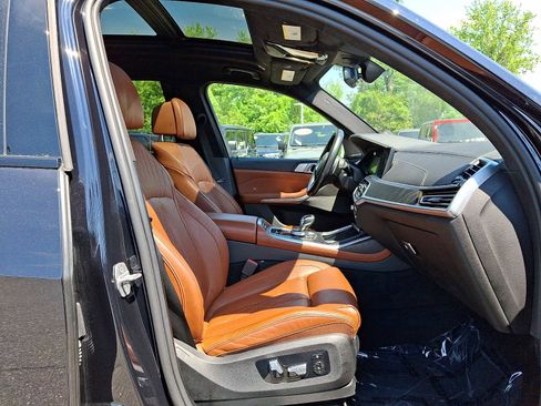 Used 2022 BMW X7 M50i AWD/4WD image 20