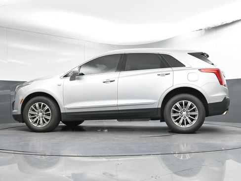 Used 2018 Cadillac XT5 Luxury w/ Driver Awareness Package image 30