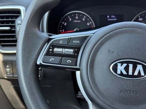 Used 2022 Kia Sportage LX image 24
