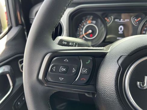 Certified 2025 Jeep Wrangler Unlimited Sport AWD/4WD image 17