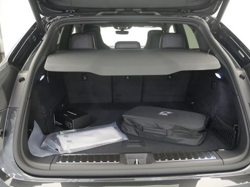 Certified 2026 Porsche Macan 4 Electric AWD/4WD image 21