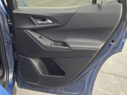 Certified 2025 Chevrolet Equinox LT FWD image 9