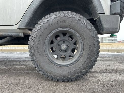 Used 2012 Jeep Wrangler Unlimited Sport image 4