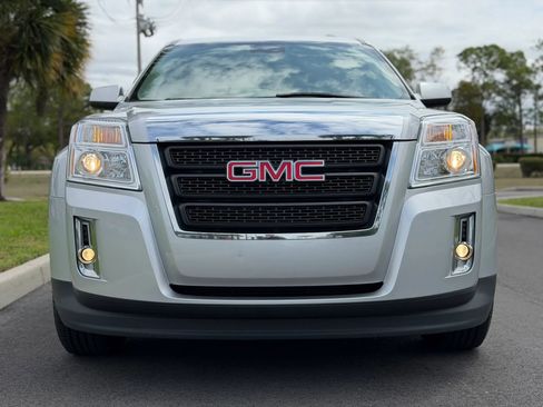 Used 2015 GMC Terrain SLE image 2