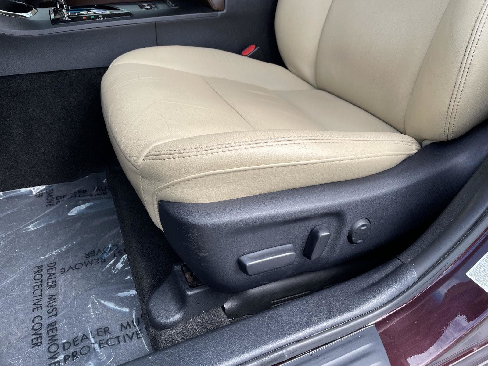 Used 2015 Toyota Avalon XLE Touring FWD image 18