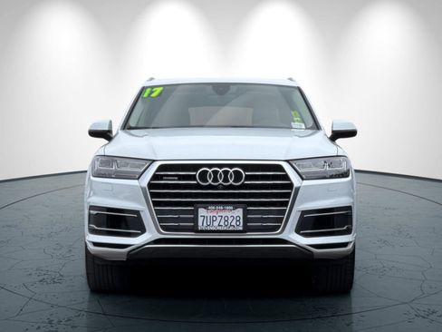 Used 2017 Audi Q7 3.0T Premium Plus image 9