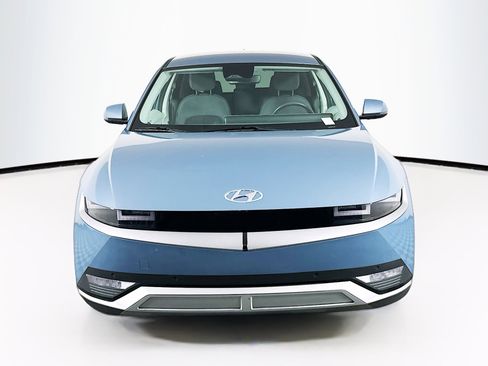 Used 2024 Hyundai Ioniq 5 SEL image 2