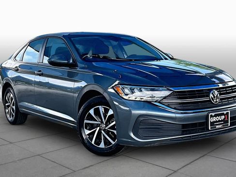 Used 2024 Volkswagen Jetta S FWD image 3